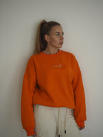 Lade das Bild in den Galerie-Viewer, Orange Crewneck
